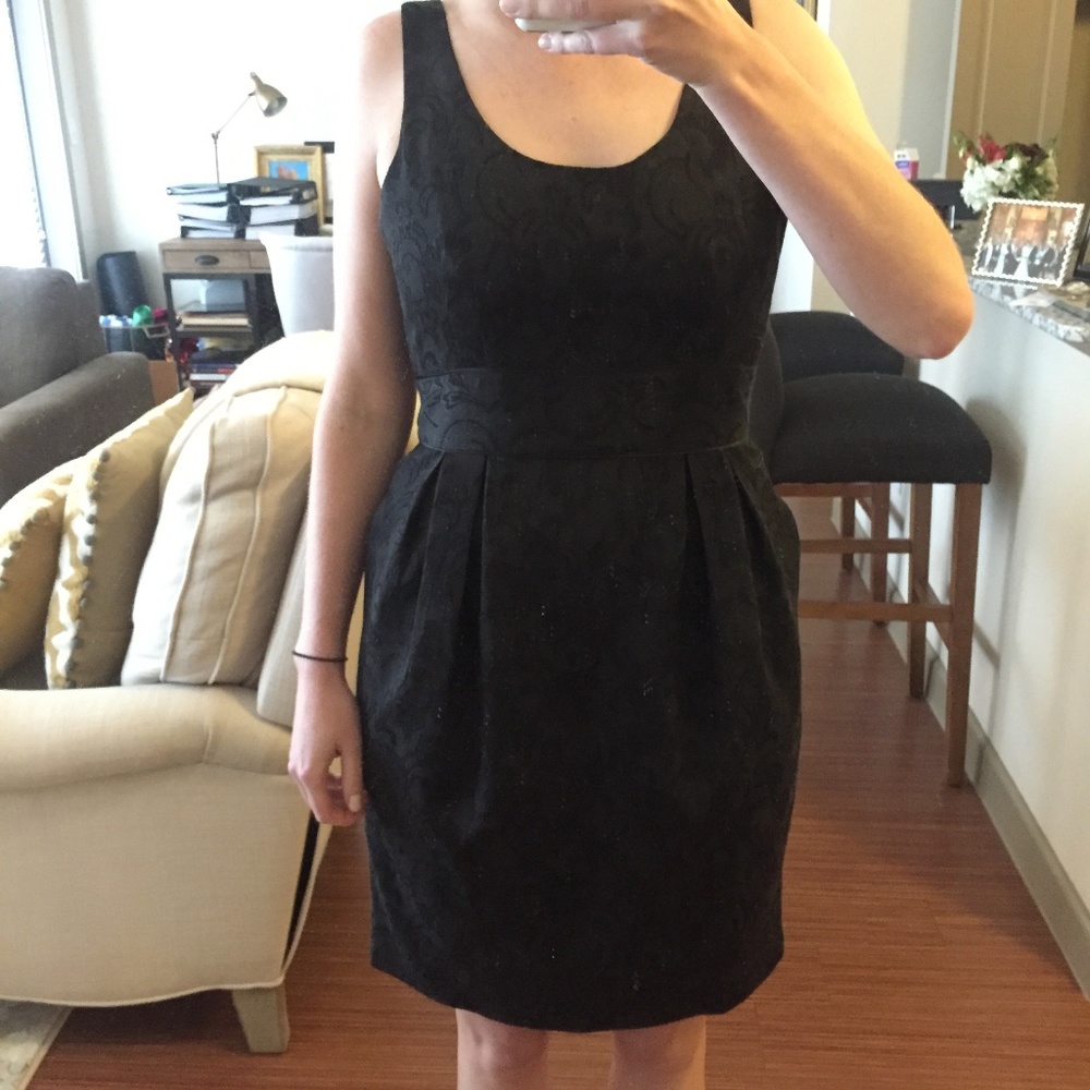 Jacquard Scoop Neck Tulip Cocktail Dress w Pockets